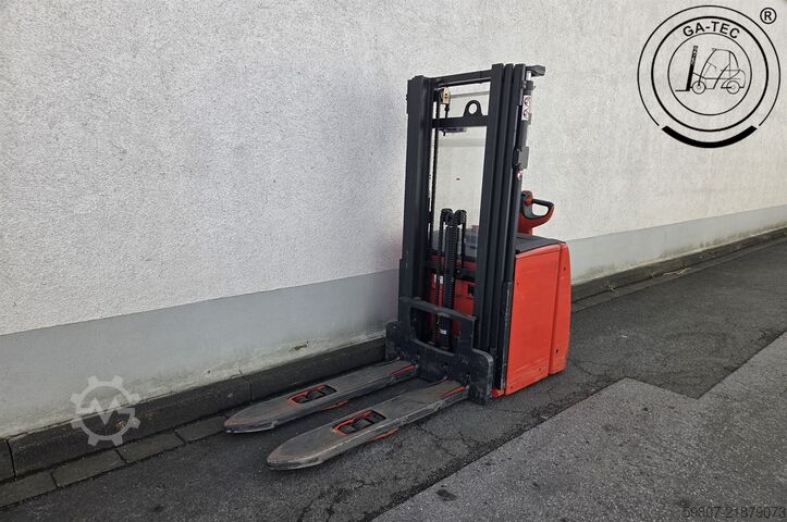 Manual stacker Linde L16i