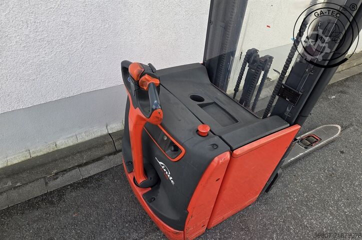 Manual stacker Linde L16i