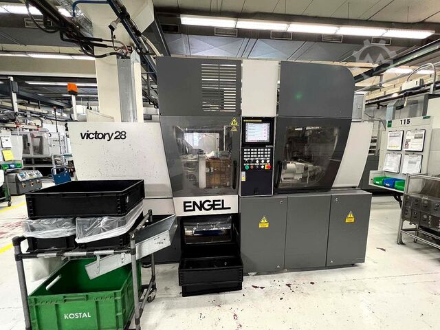 Máquina de moldagem por injecção ENGEL victory 28