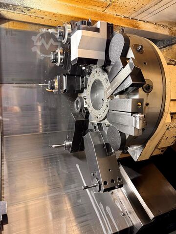 CNC Draaibank Okuma Genos L3000-e M