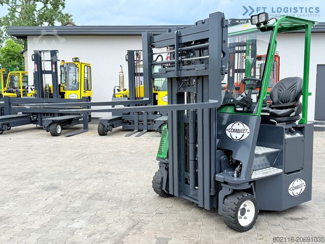 Wózek widłowy czterokierunkowy Combilift CB3000 / TRIPLEX 4900MM / FREE LIFT