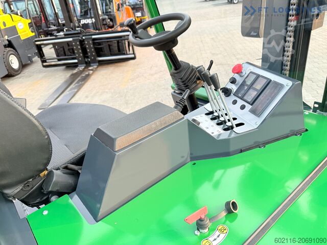 Carrello elevatore a 4 vie Combilift C4000CB TRIPLEX 5200MM FREE-LIFT TOP 1