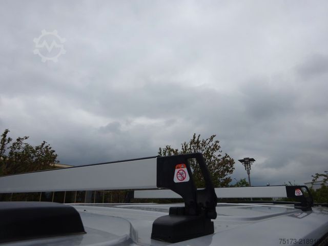 Furgon blaszak FORD Transit Custom Kasten 320 L2 Trend AWD Stdhz LED