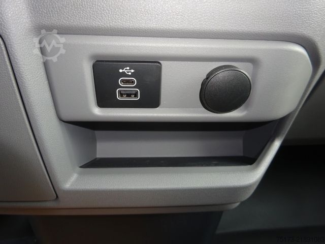 Furgon blaszak FORD Transit Custom Kasten 320 L2 Trend AWD Stdhz LED