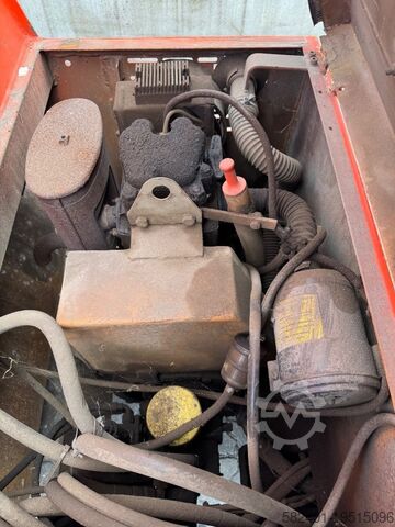 Single drum roller CASE Vibromax 152k