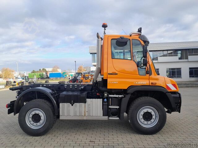 Autre Mercedes-Benz Unimog U 430 mit Jotha Absetzer CombiCon 5018 U