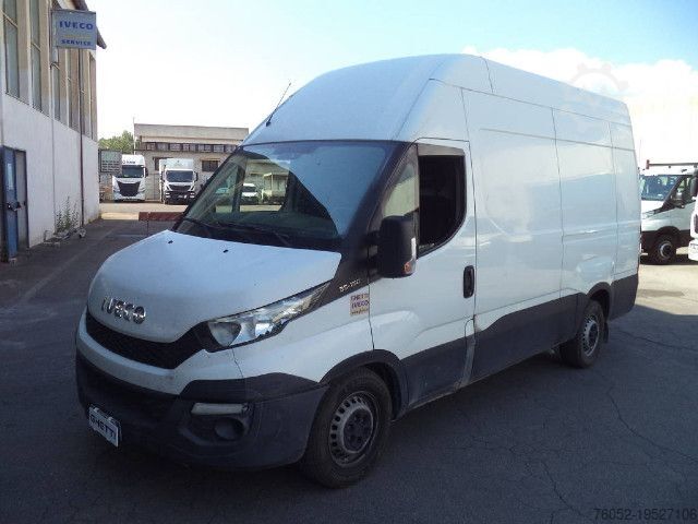 Κλειστό βαν IVECO 35S15/2.3 V
