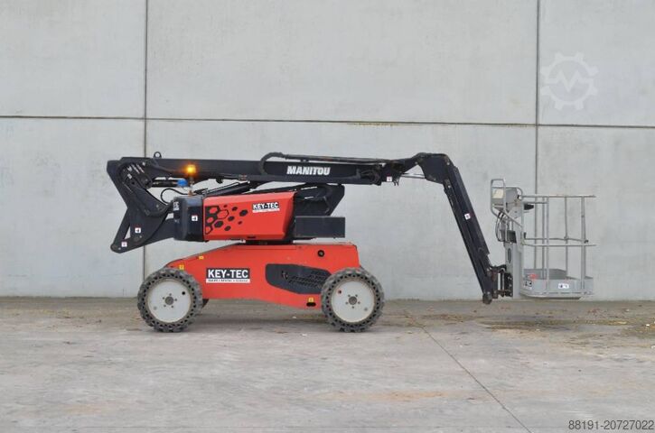 Leddelt teleskopisk arbejdsplatform Manitou ManGo 12