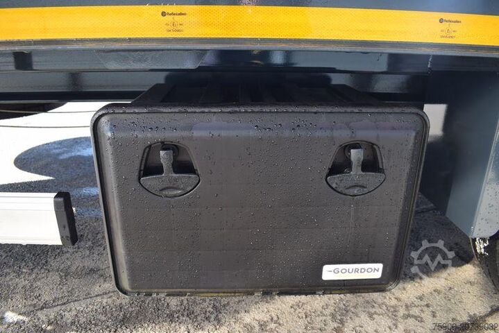 Araba taşıyıcı römork Gourdon PEB 111