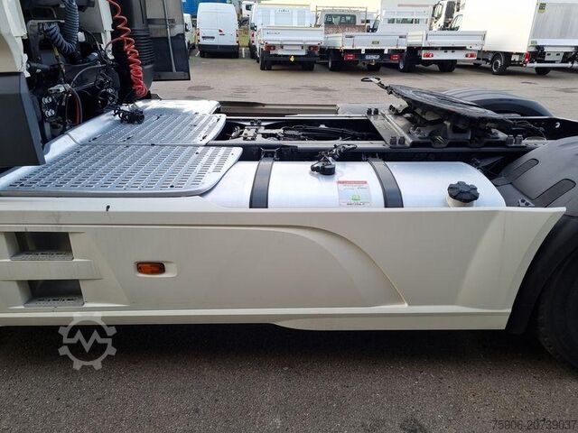 Standard tractor unit DAF XF