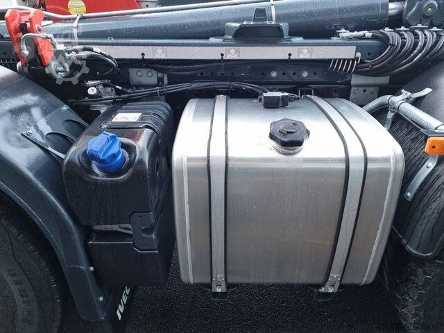 Camion benne Iveco X-WAY