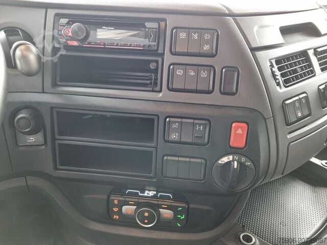 Standard tractor unit DAF XF