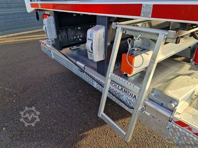 Box truck Renault D-Series