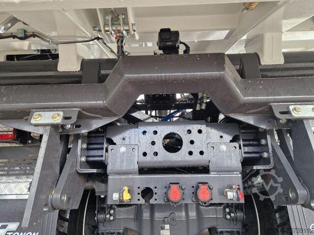 Tipper truck Renault Gamme K