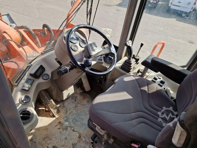 Articulated loaders Hitachi LX170E