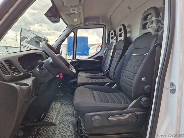 Car transporter trucks Iveco Daily