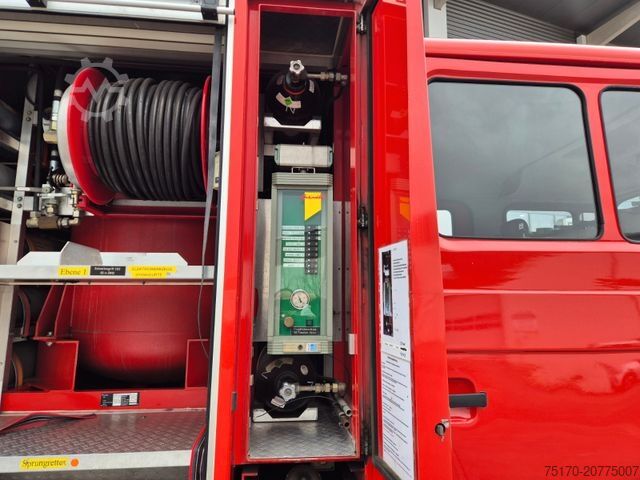 Caminhão para fins especiais MAN FE 26.360 LF 8 Löschfahrzeug