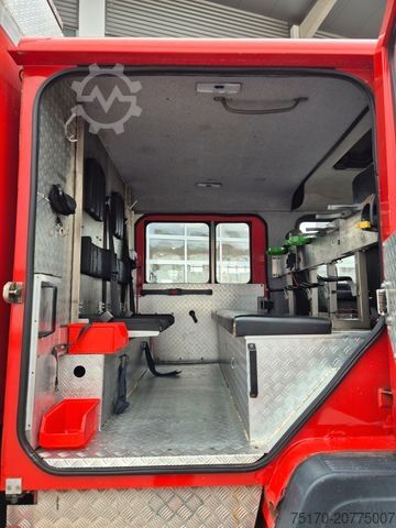 Caminhão para fins especiais MAN FE 26.360 LF 8 Löschfahrzeug