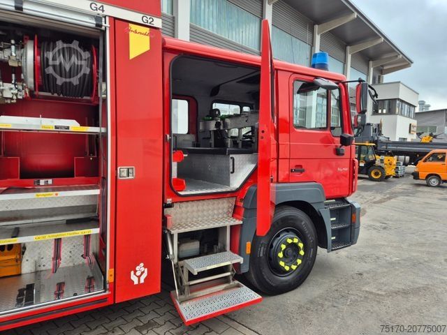 Caminhão para fins especiais MAN FE 26.360 LF 8 Löschfahrzeug