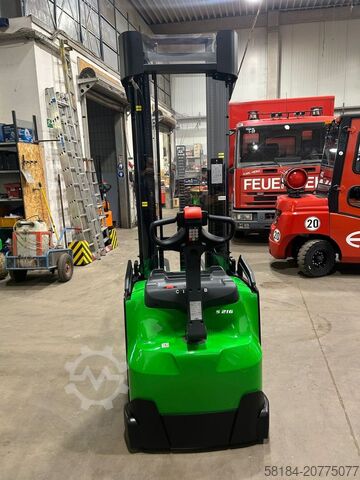 High Lift stacker Cesab S216