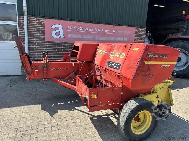 Square baler New Holland 276