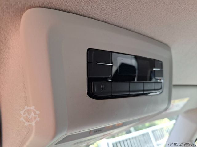 Minibus VOLKSWAGEN T6.1 9Sitzer  4motion DSG Getriebe 1. Hand