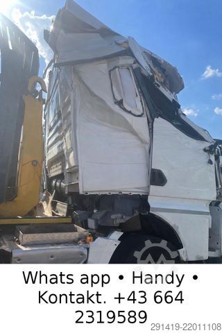 Camion benne à bras amovible MAN TGX 26.510 6x2  Abrollkipper Unfall Bj 2023
