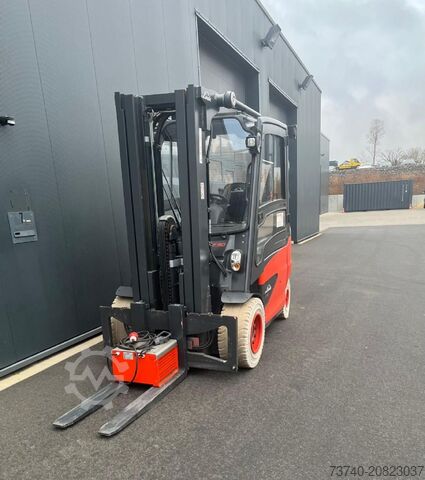 Ηλεκτρικό περονοφόρο τετράτροχο Linde E50HL-01