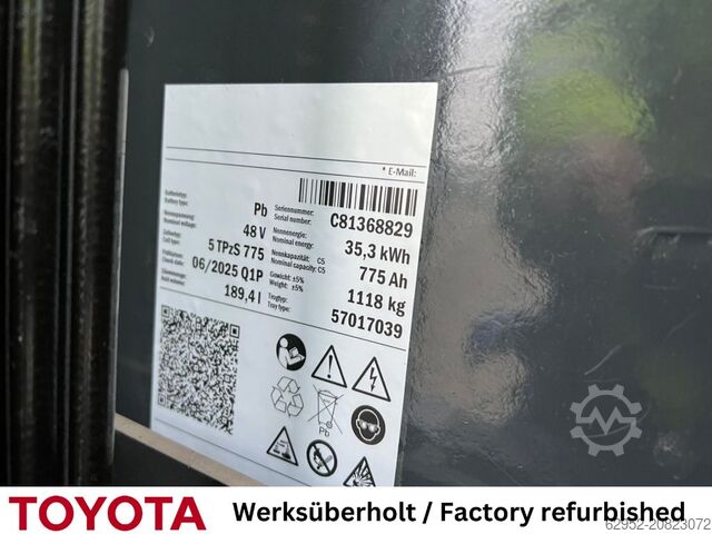 Four-way reachtruck Toyota FRE 270