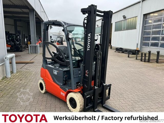 Electric 4-wheel forklift Toyota 8 FBMK 16 T / 810 Std!