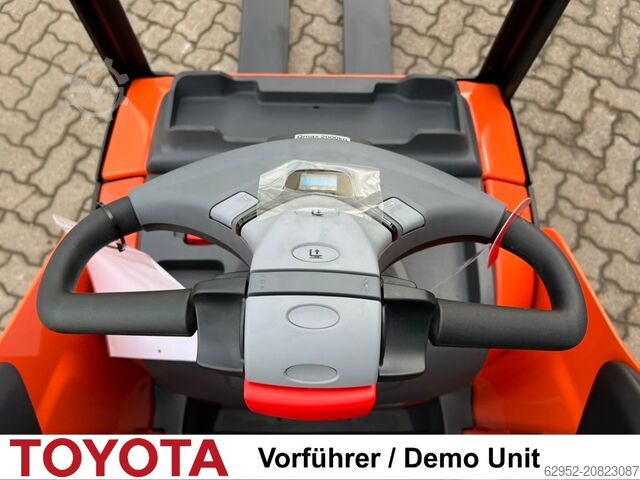 Electric Pallet Truck Toyota LPE 200 / Demo