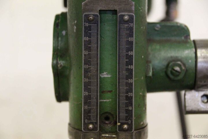 Taladro de banco AEG DTBK-10