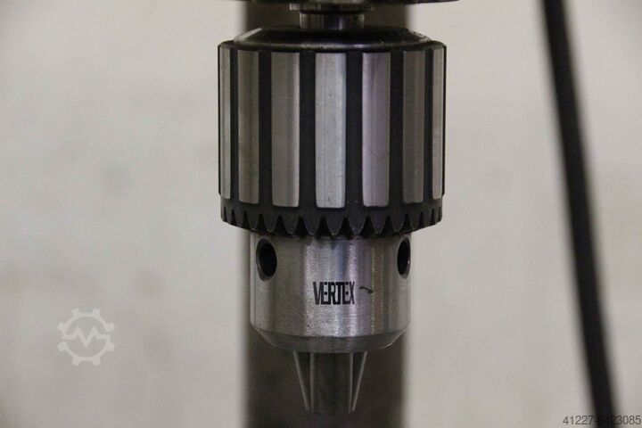 Taladro de banco AEG DTBK-10