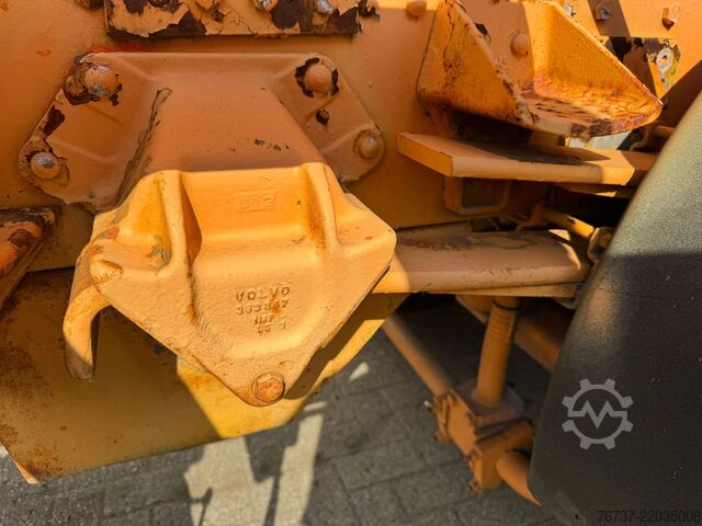 Kamion za posipanje Volvo N **N720-MINT CONDITION**