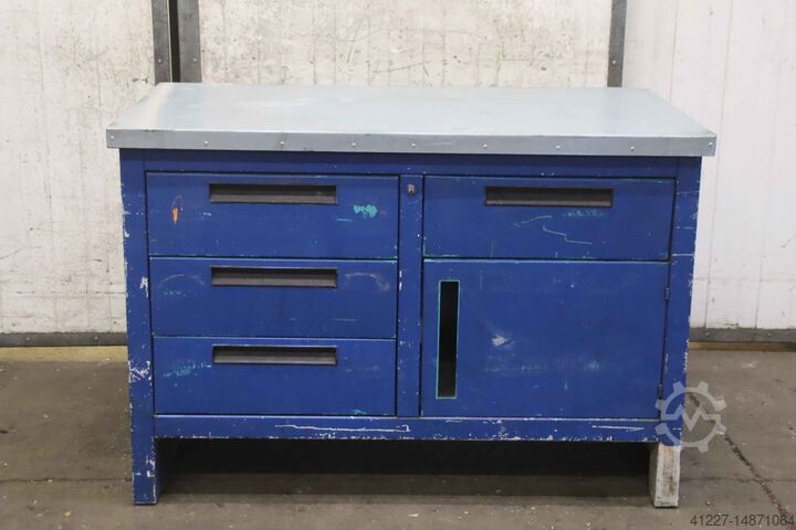 Werkbank unbekannt 1240/700/H850 mm