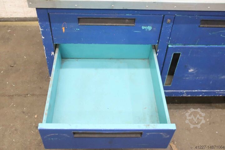 Werkbank unbekannt 1240/700/H850 mm