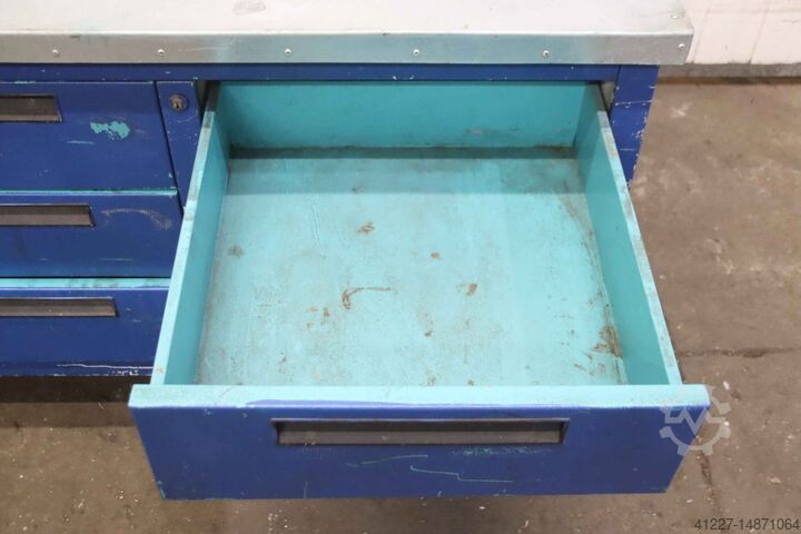 Werkbank unbekannt 1240/700/H850 mm