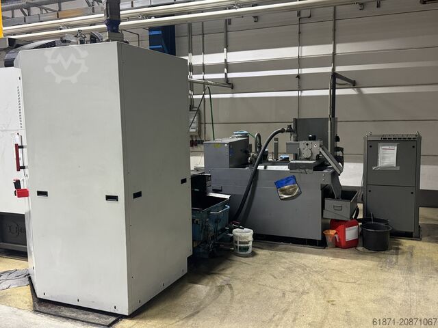 Universal machining center HERMLE C40U