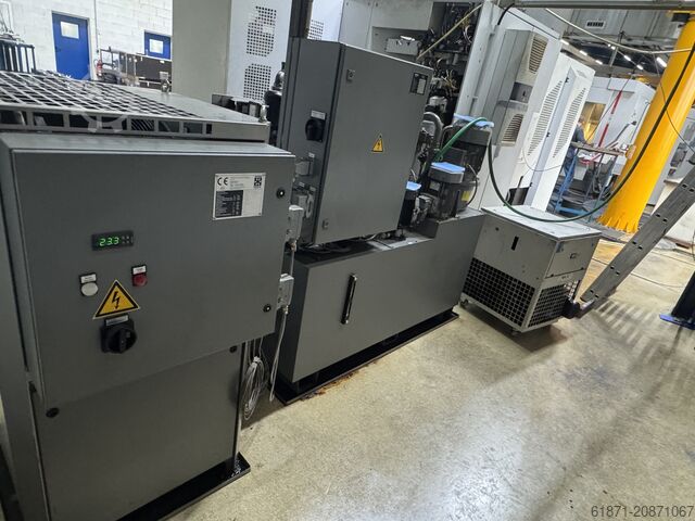 Universal machining center HERMLE C40U