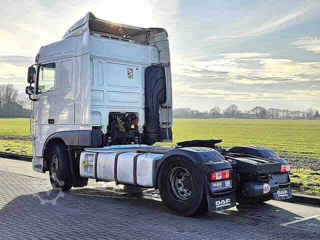 Standard-SZM DAF XF 450 SPACECAB