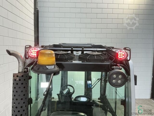 Viljuškar Still RX 70-30 T