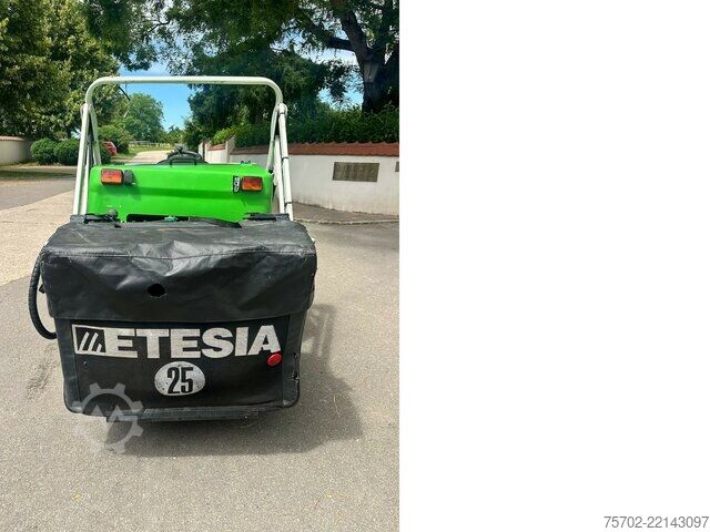 Furgon  Etesia H124D Profi Aufsitzmäher