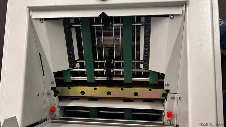 BROCHUREPRODUCTIESYSTEEM WATKISS Slim Vac ZTM + BookMaster und TrimMaster