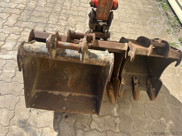 Minigraafmachine KUBOTA KX015-4 / 1.077 H / 4 x Löffel