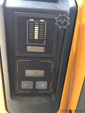 Elektrické paletové vozíky Jungheinrich EJE 220 R