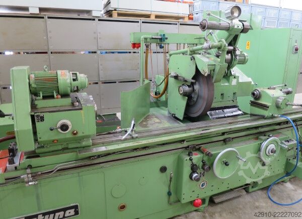 Rectificadora cilíndrica universal FORTUNA F25S 2500A
