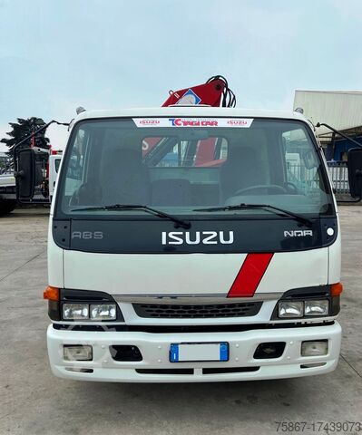Autocarro con cassone fisso Isuzu Q 75.04