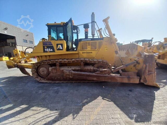 Egaliseermachine Komatsu D155A-6R (4 pieces available in Abu Dhabi)