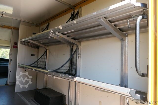 Furgon skrzyniowy iveco Daily 35 S11 C30C AUTOMATIK KAMERA Regale LUFT DURCHGANG EURO-5 CoC