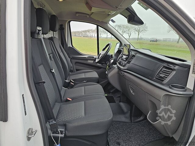 Bestelauto FORD TRANSIT CUSTOM 2.0 L1H1 Automaat Navi!